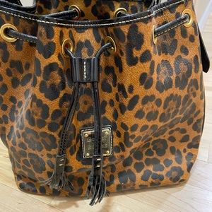Authentic Dooney and Bourke Purse. leopard print